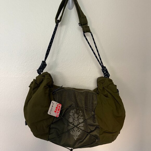 free people movement happy sling bag olive green NWT - Picture 1 of 4